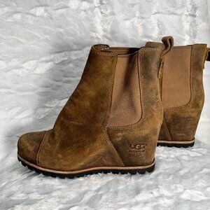 UGG Pax waterproof wedge ankle boots- ****Like NEW***